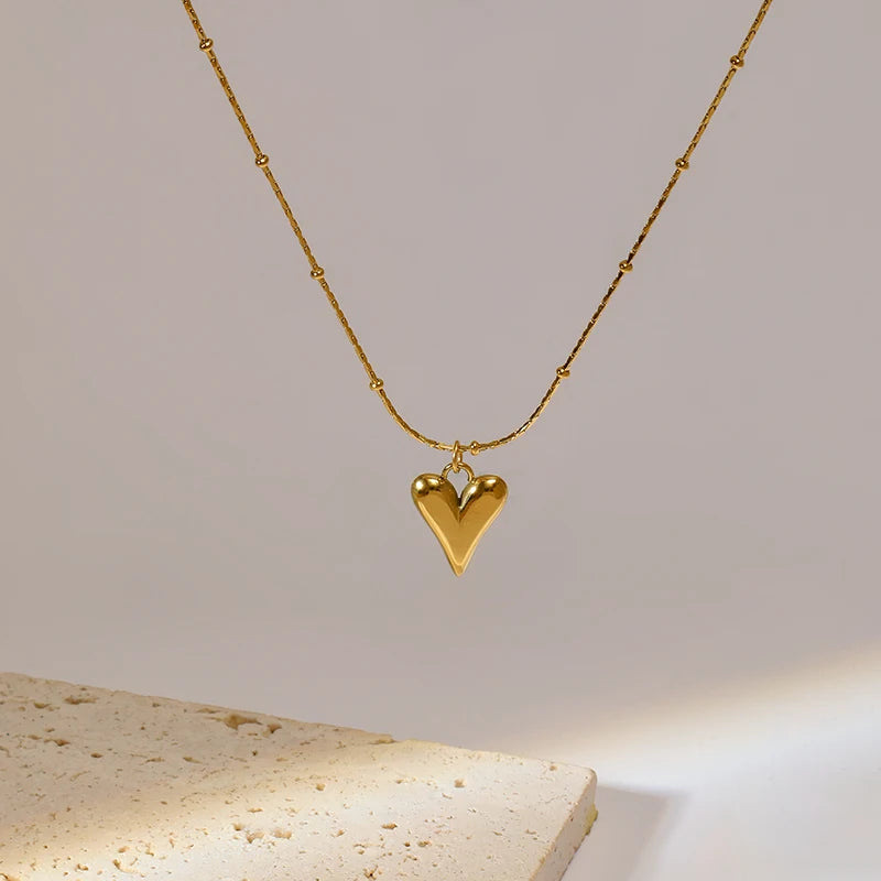 HEART PENDENT NECKLACE - GOLD (Copy)